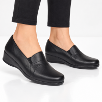 Pantofi damă negri din piele naturală cu talpă tip pană P12N2